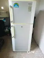 Fridge double door 256 litre