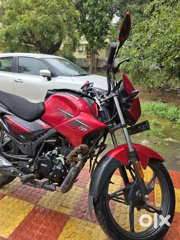 Glamour New Condition very neat