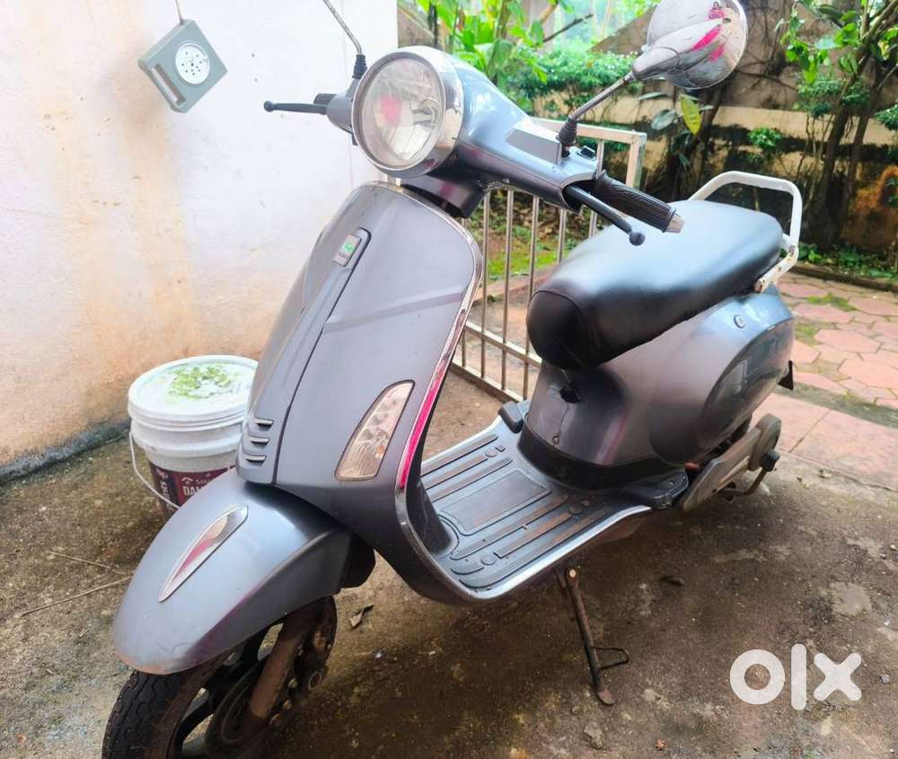 need to sell ev scooter is in good condition scooter brand is ELECO