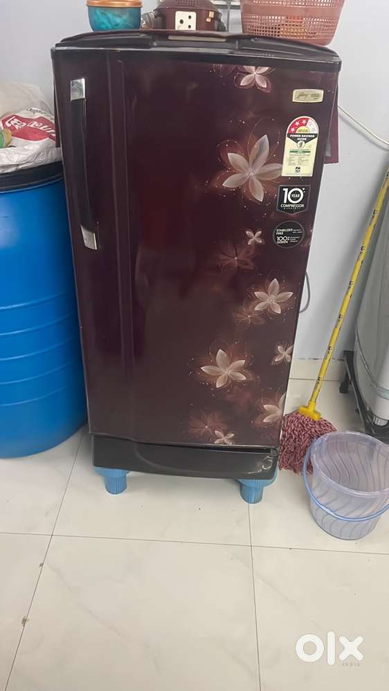 Godrej fridge 2000