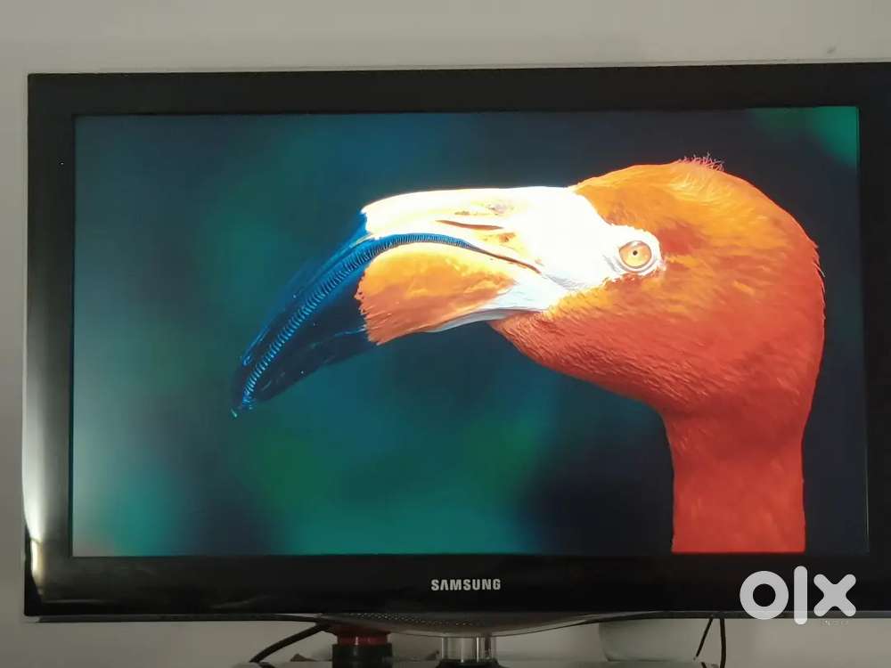 Samsung 32 inch LCD for sale