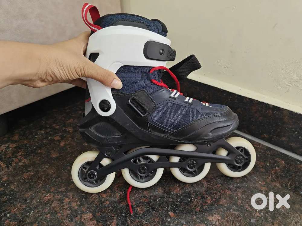 4 wheeler skating shoes