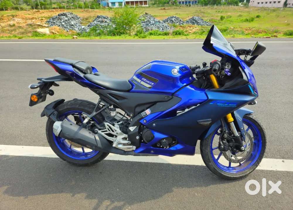 R15 v4 blue colour genuine condition