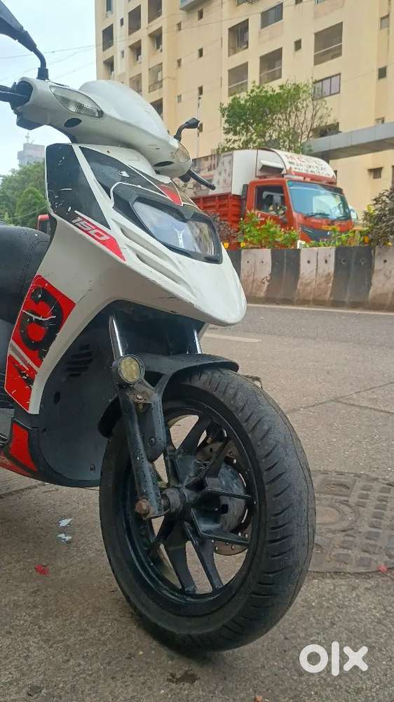 I want to sell my Aprilia sr 150 at best price urgent sale