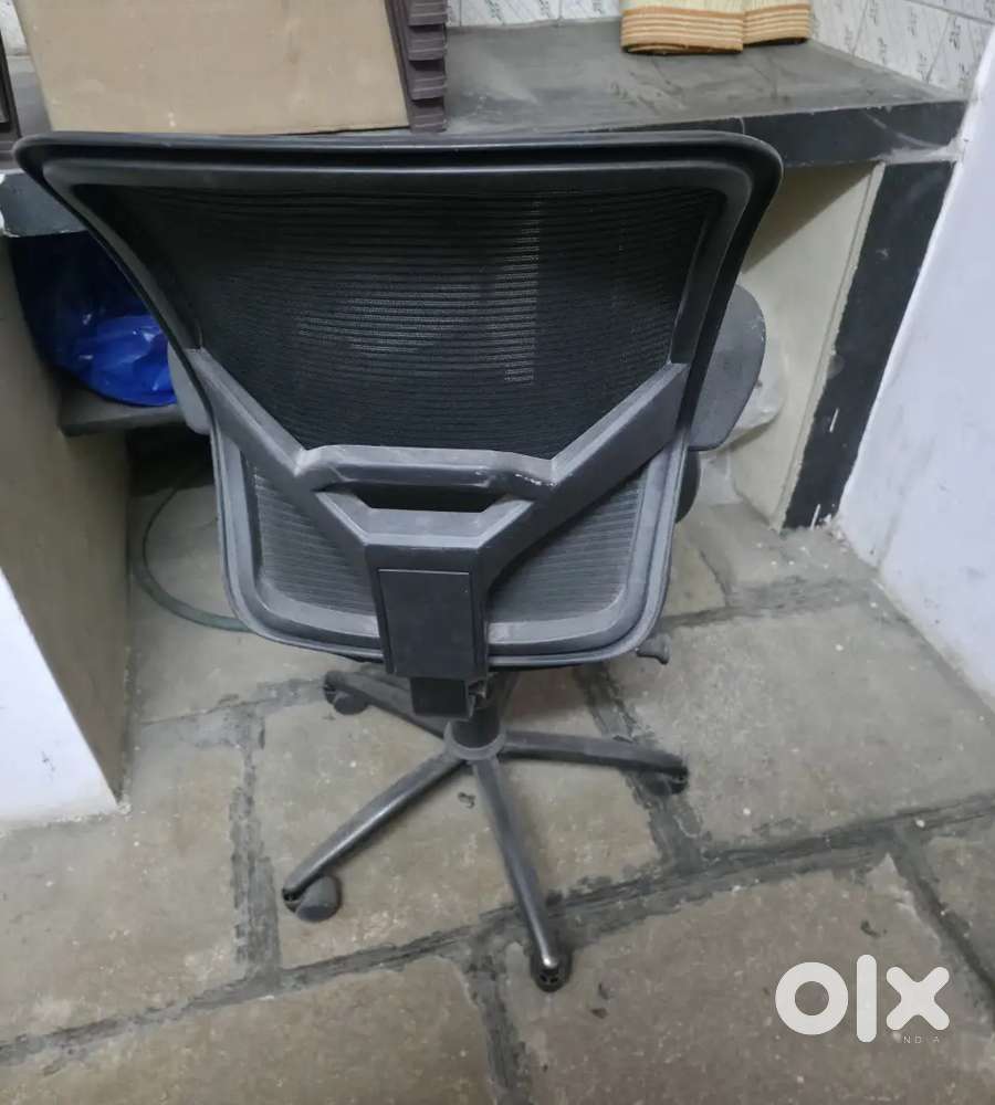 WOODEN OFFICE TABLE, COMPUTER TABLE, CUPBOARD, EXECUTIVE CHAIR