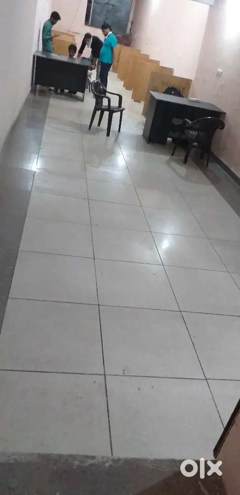 Commercial office hall for rent