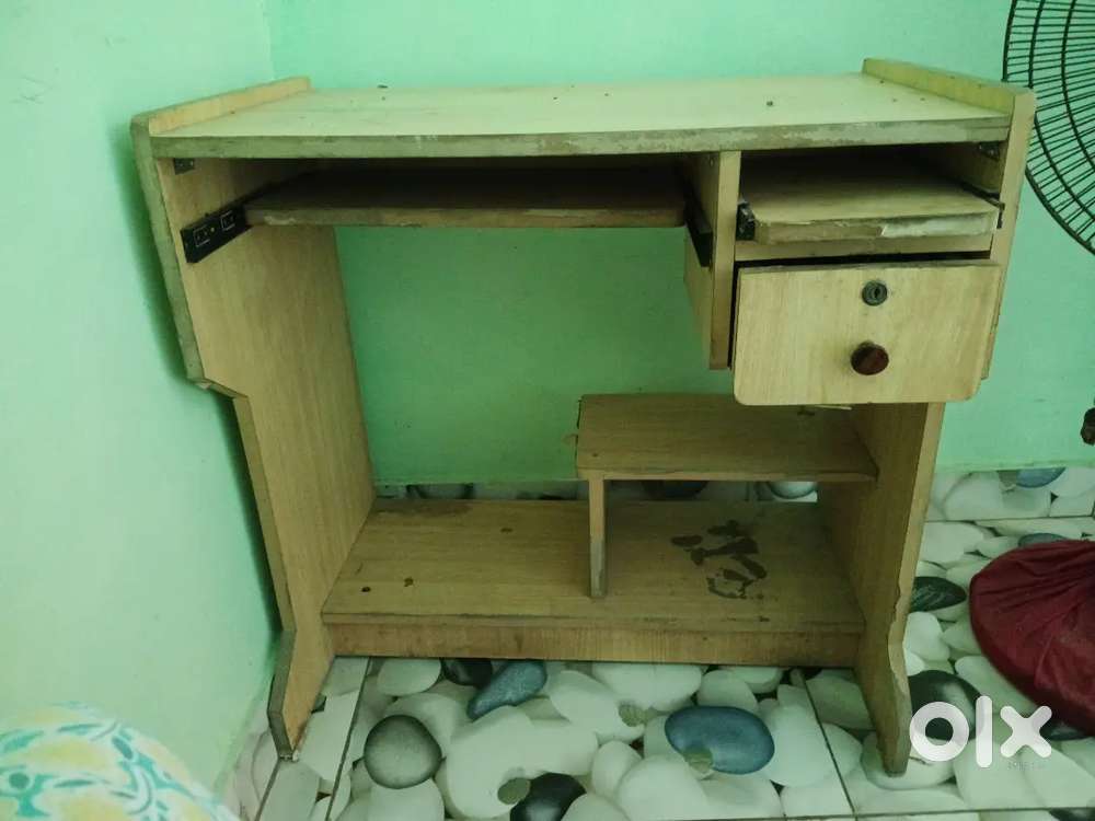 I want sale My Computer Table