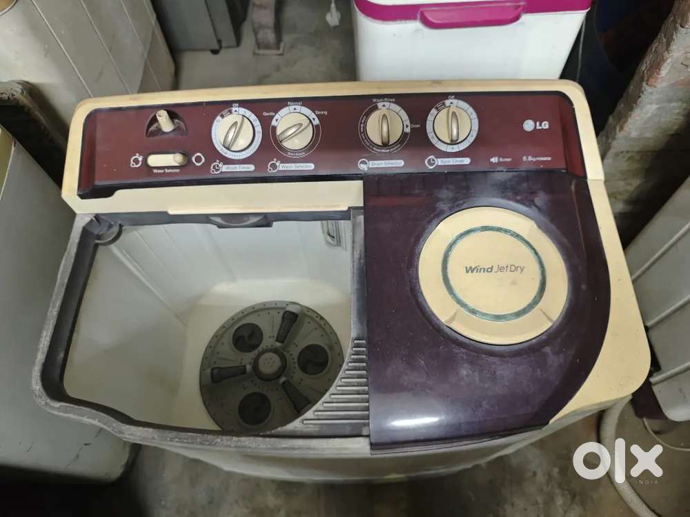 Lg 6.8 kg semi automatic washing machine