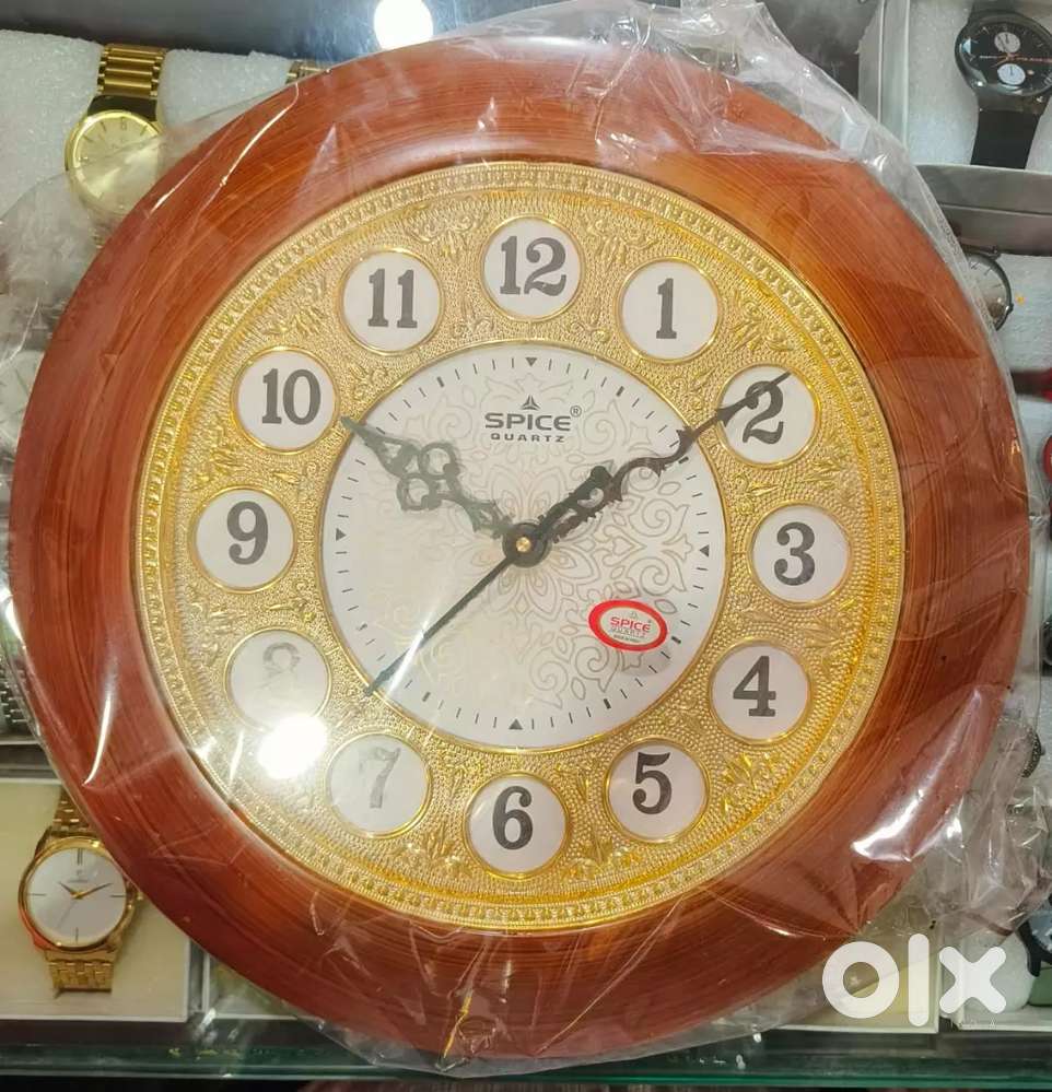 WALL WATCH COLLECTION