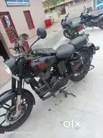 Royal enfield classic 350 super condition low reading urgent sale..