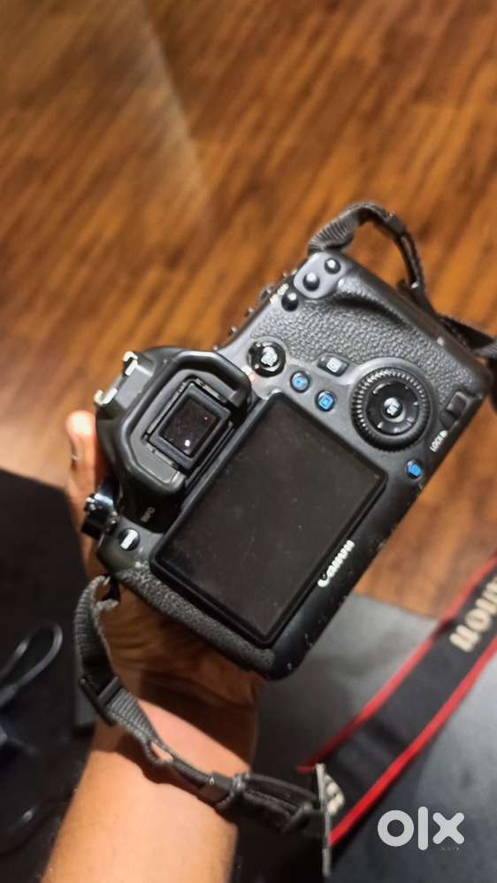 Canon 6D+ 2 OG battery+ 40mm stm lens