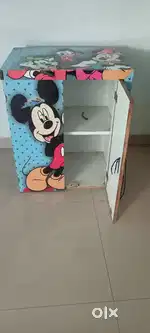 Kids wardrobe