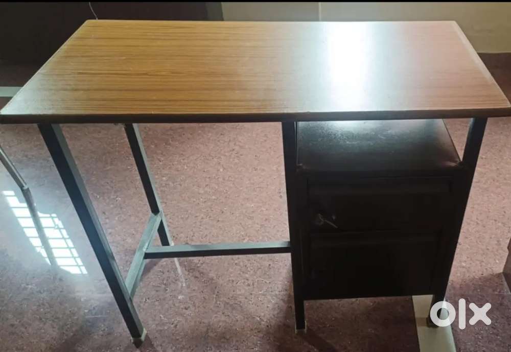 Sturdy Metal Office/Study Table with Drawer