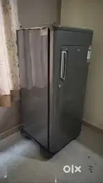 Good Condition Whirlpool fridge 165 ltr