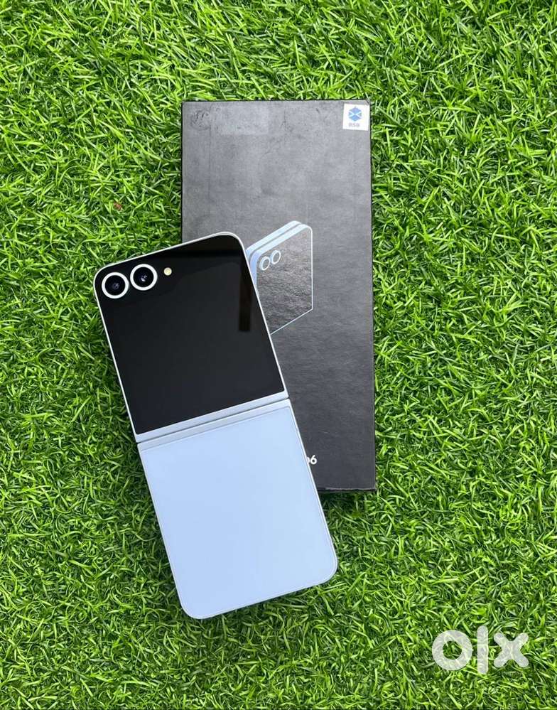 Samsung Galaxy Z Flip 6 12GB/512GB Blue Color Indian Unit With Bill