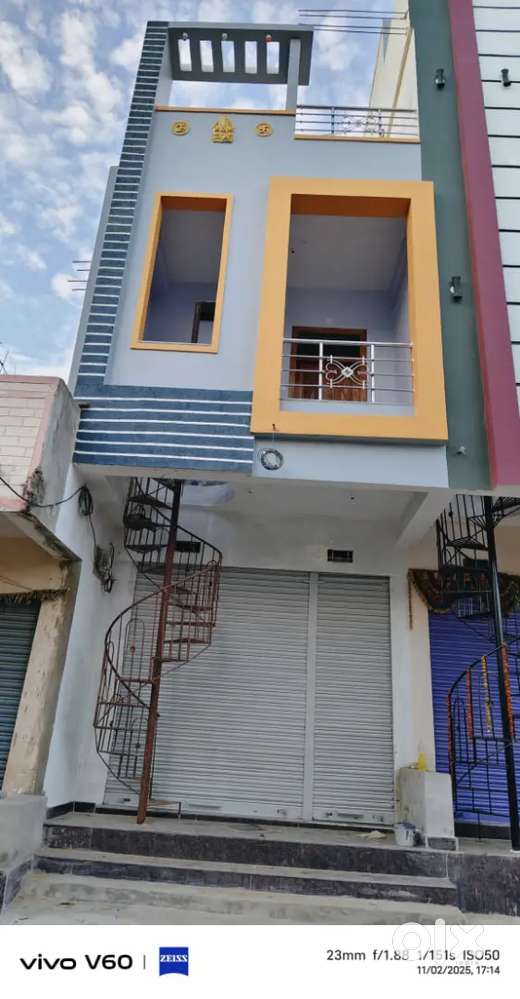 Office or shop for rent