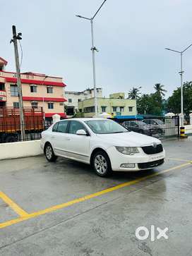 Skoda Superb 2010 Diesel 145678 Km Driven