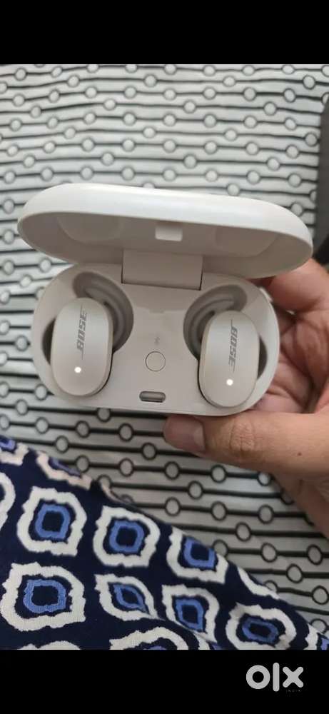 BOSE QC buds available for sale !