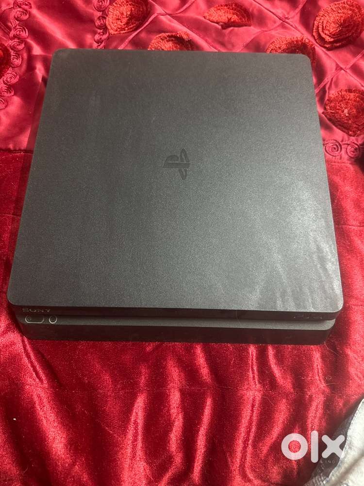 Sony Play Station 4 Slim