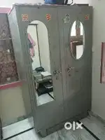 दोपहर 3 बजे से शाम 9 बजे के बीच कॉल करें , बड़ी अलमारी