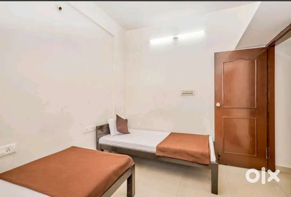 Gents PG - BTM Layout - 3 Sharing @ 5000