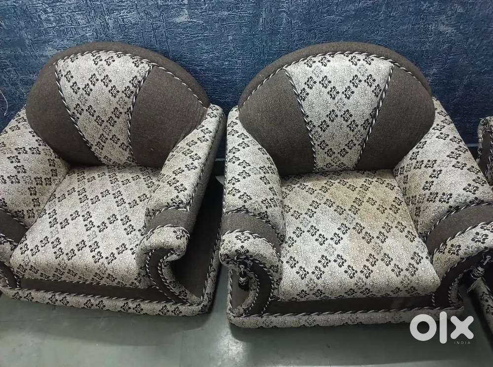 Want to sell my Sofa set with Samsung fully Automatic machine