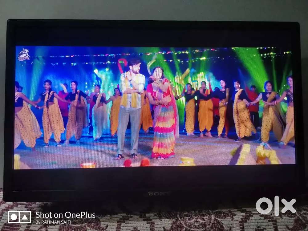 Assemble Smart LED TV 24 inch