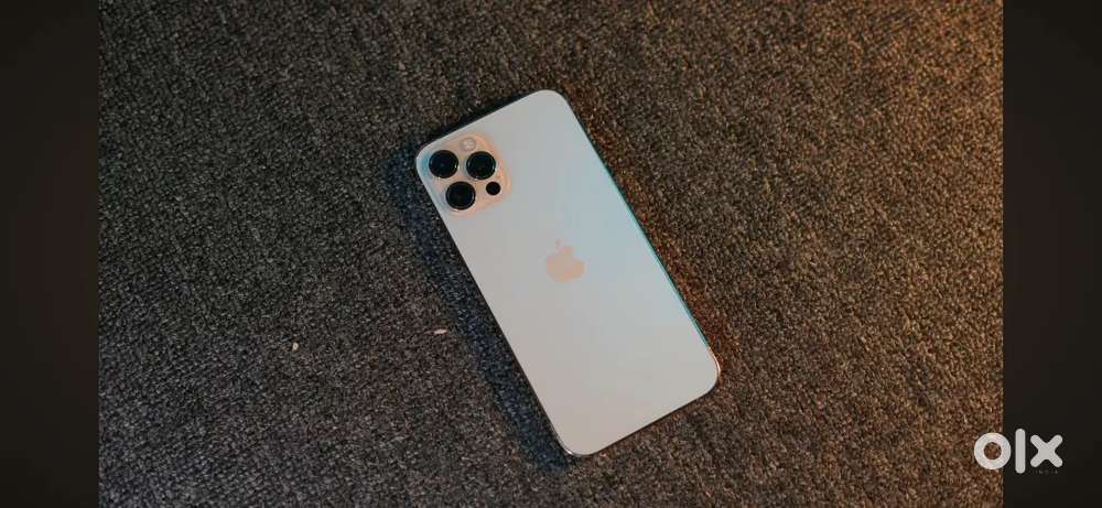 Iphone 12 pro 128/ gold colour
