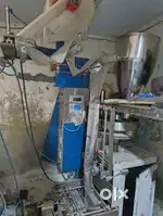 Half pneumatic packing machine