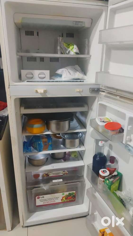 Selling my double door Refrigerator
