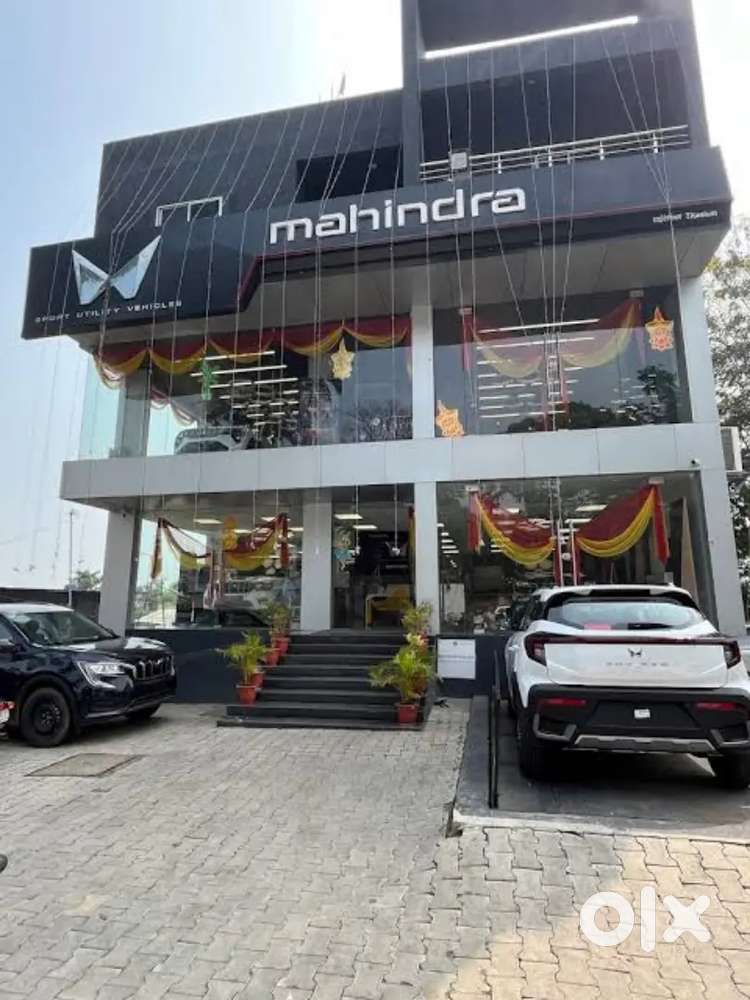 लखनऊ में [ MAHINDRA SHOWROOM] में लड़के लड़‌कियों की आवश्कता है !