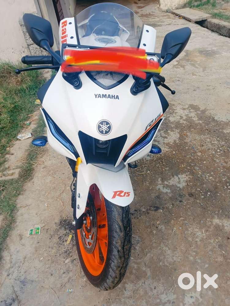 HR02 New Conditions R15 Bike