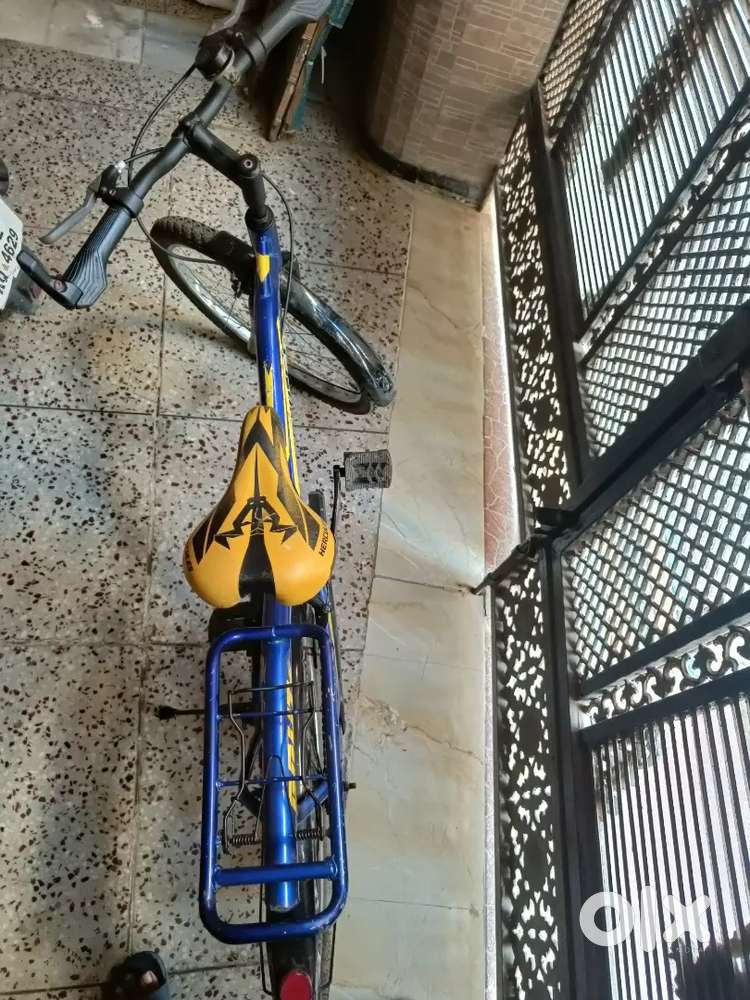 2 years old totally fine hercules blue cycle