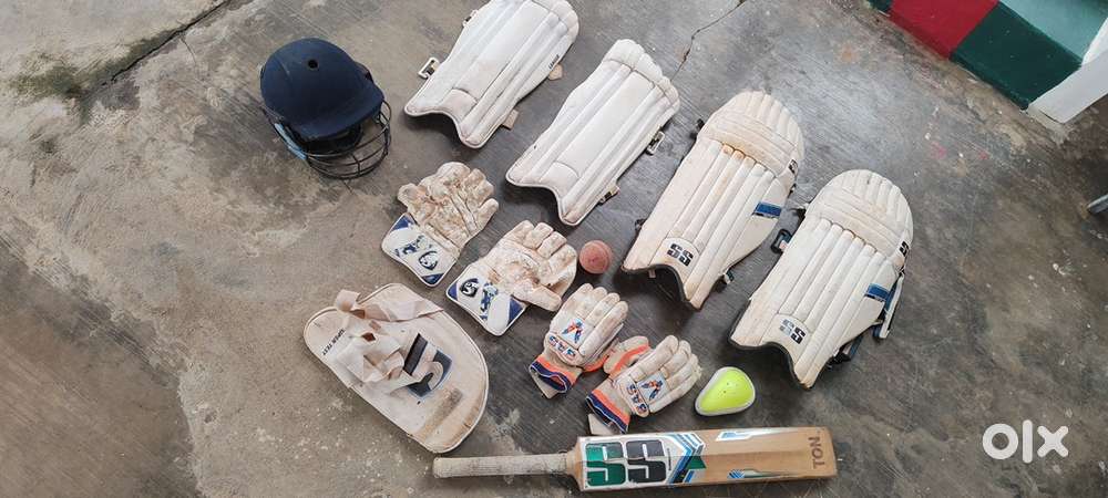 Cricket Kit (Adult Size) – Branded Bat + Accessories