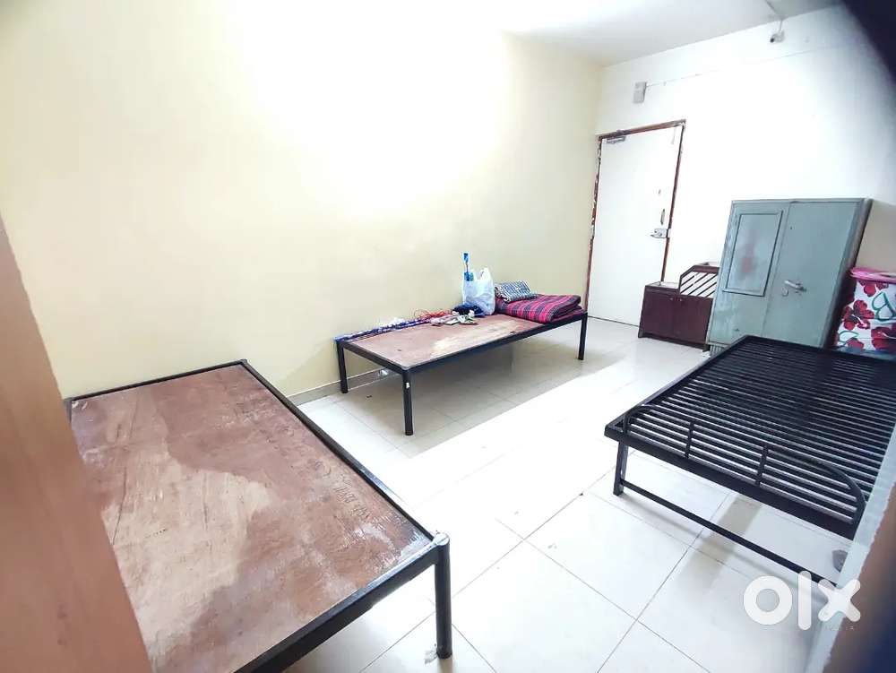 PG/COT BASIS FOR BOYS AT SADASHIV PETH