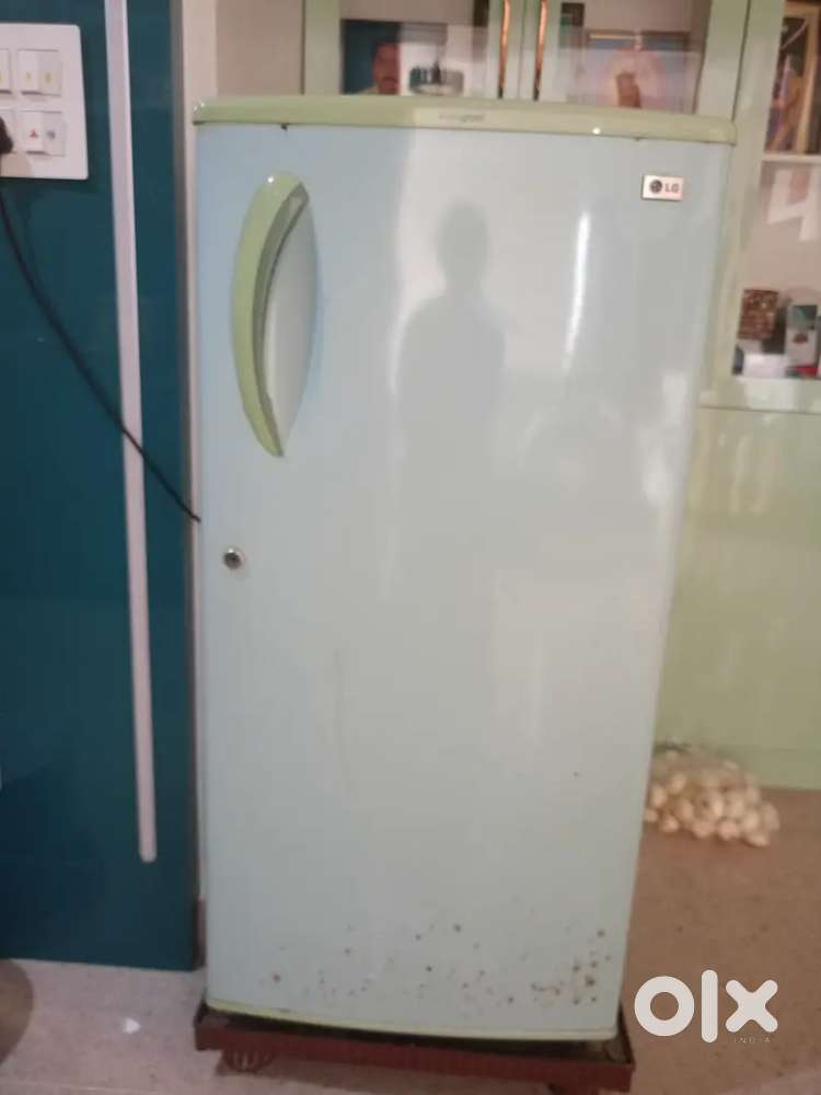 6000/- LG Fridge