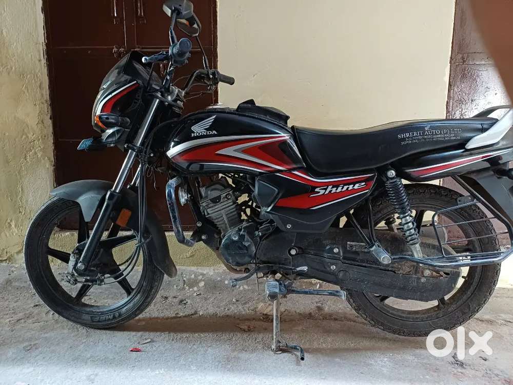 Honda Shine is good condition