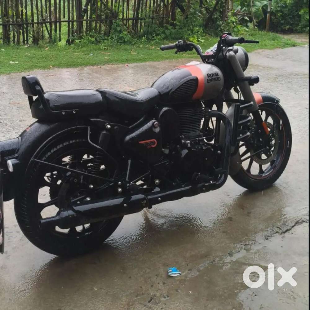 CLASSIC 350 February 2025 model