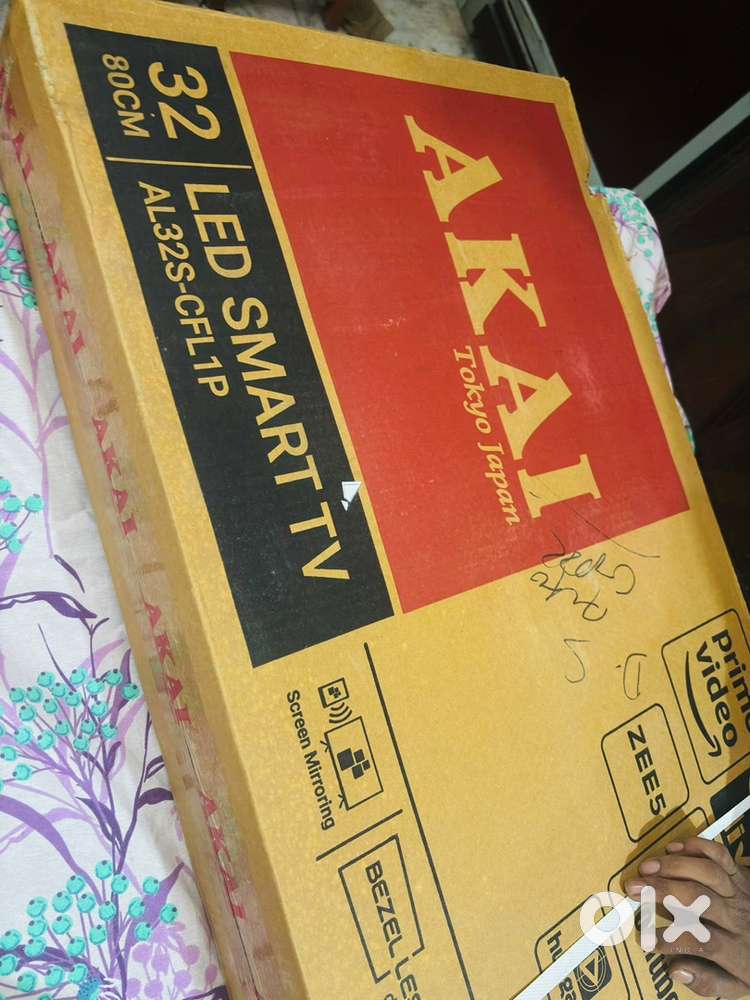IT is an AKAI Brand new SMART Television! 80CM,, 32Inch