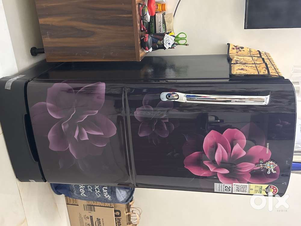 Samsung 183L 4 Fridge – Camellia Purple, 6 Months Old