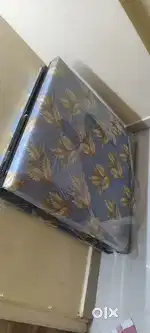 Foldable single bed 2500