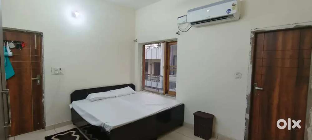 PG Room for Rent Rs4000/- in sharing only for boys