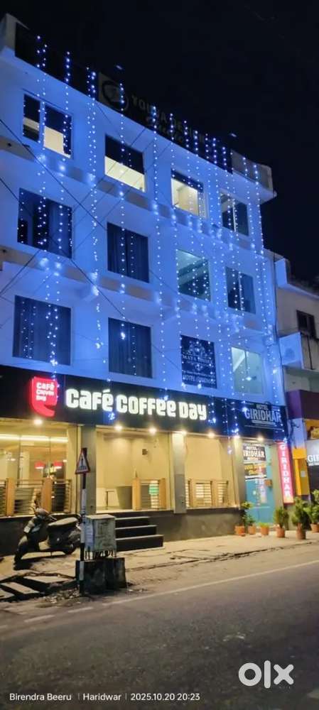 multipurpose hotel staffu