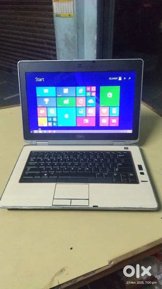 Dell i7  laptop 13 inch display