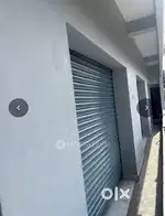 SHOP AND OFFICE COMMERCIAL SPACE FOR RENT