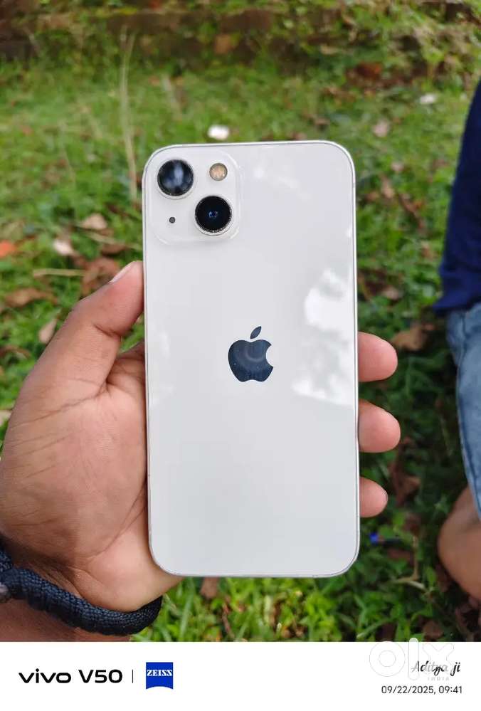 Superb Condition Iphone 13 128 gb