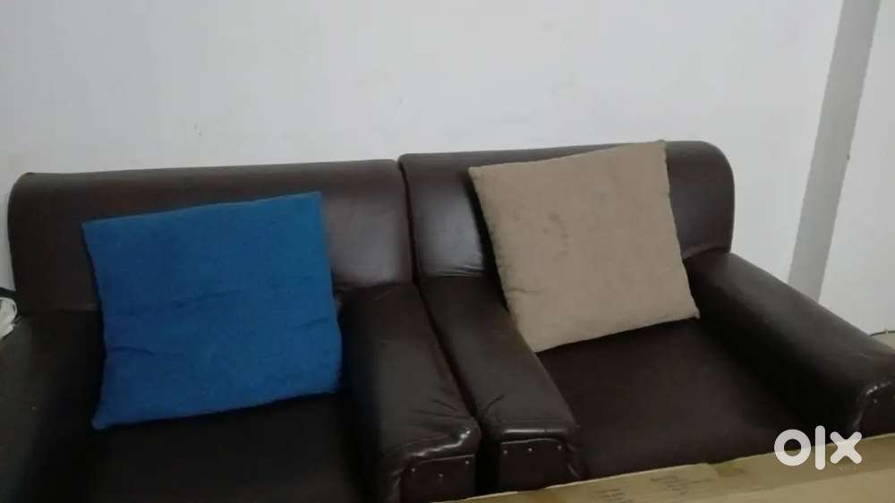 5 seater sofa and recliner