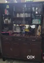 Crockery unit