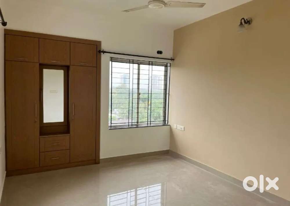 3bhk semi furnished