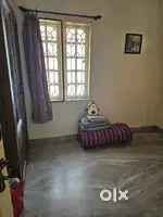 2 bedrooms(occupied). 3rd bedroom os also occupied but want to share